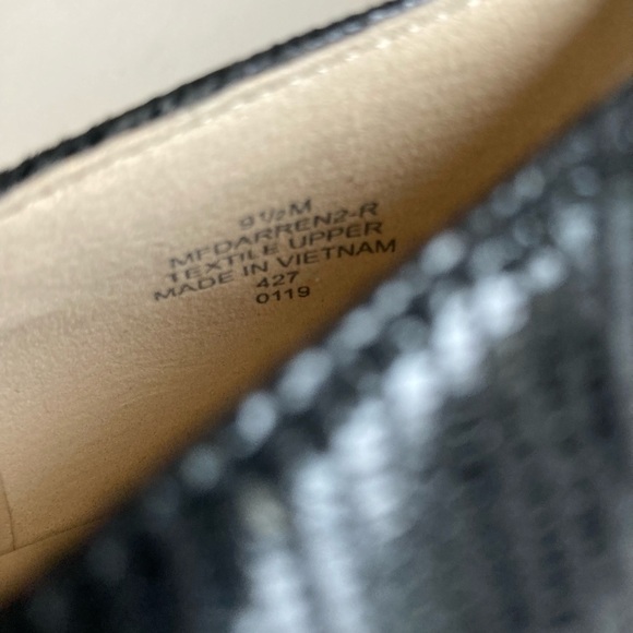 Marc Fisher Black Lizard Print Fabric Point Toe Heels size 9.5 - Picture 13 of 14